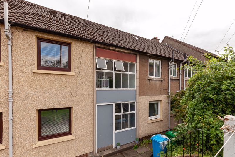 3 bed flat for sale in Roods Square, Inverkeithing KY11, £89,000 Zoopla