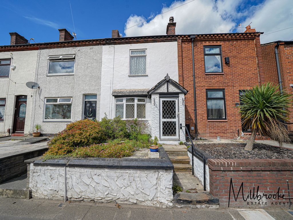 3 bed terraced house for sale in Chaddock Lane, Boothstown, Manchester