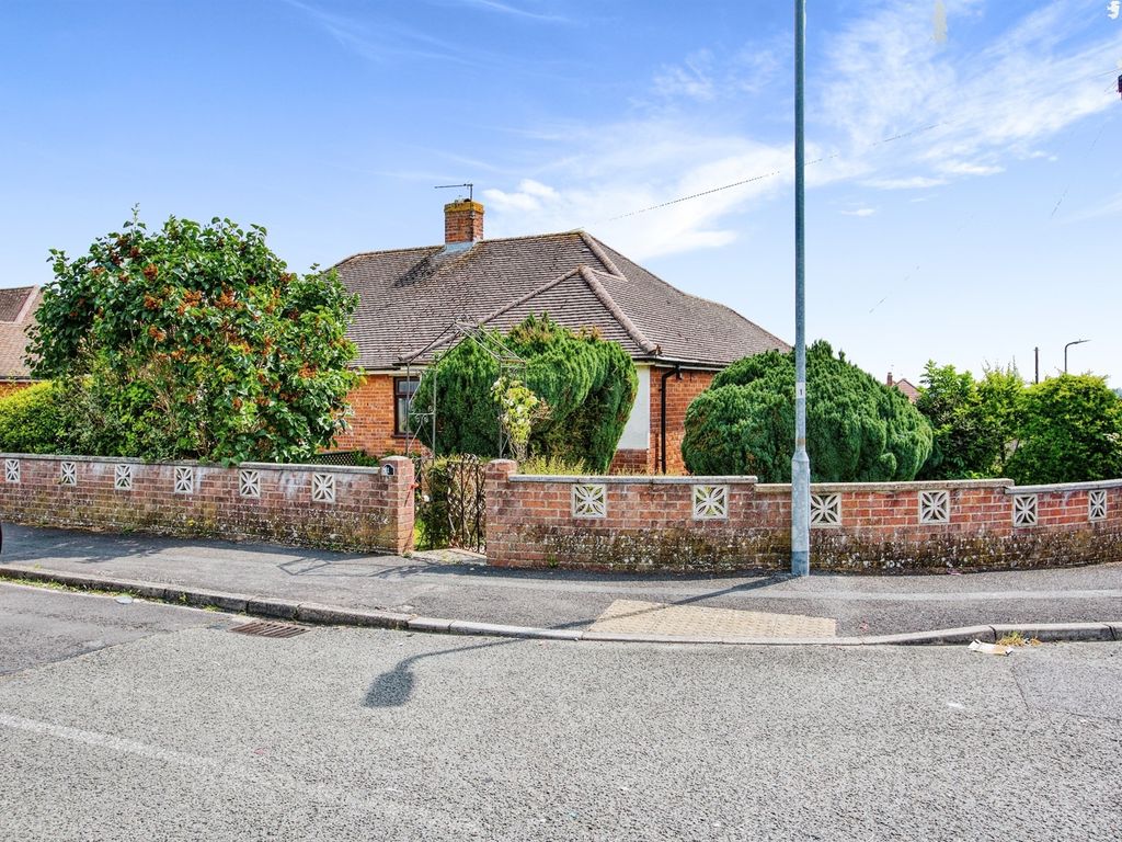 3 bed semidetached bungalow for sale in High Lea, Yeovil BA21 Zoopla