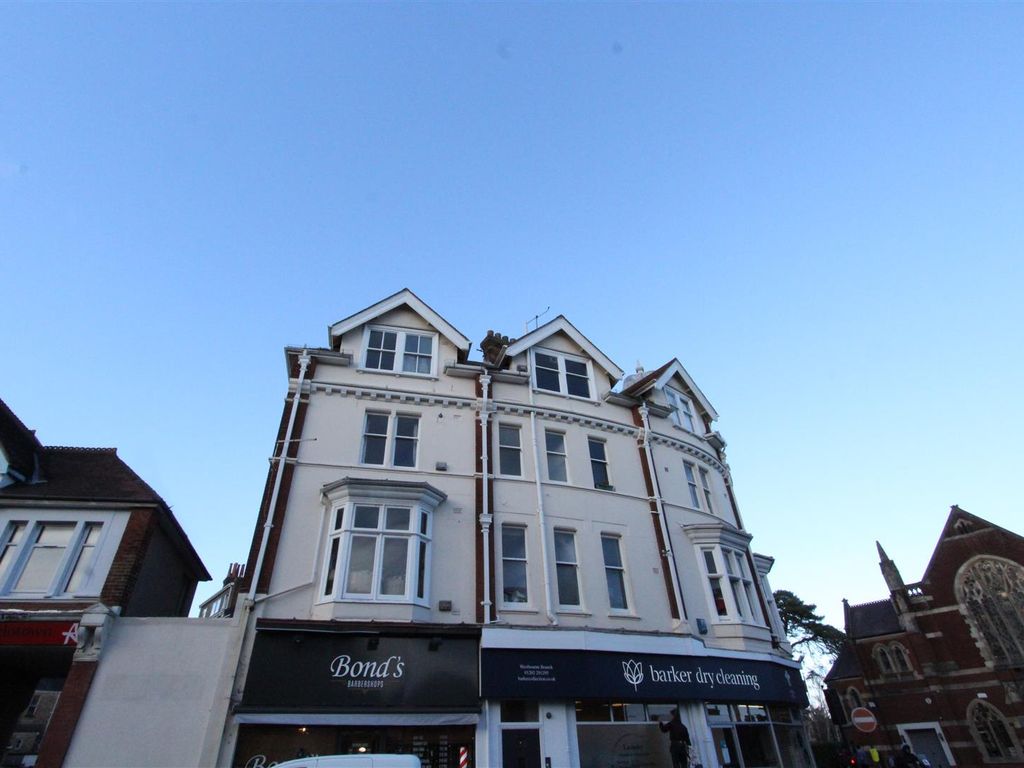2 bed flat to rent in Seamoor Road, Westbourne, Bournemouth BH4, £1,600