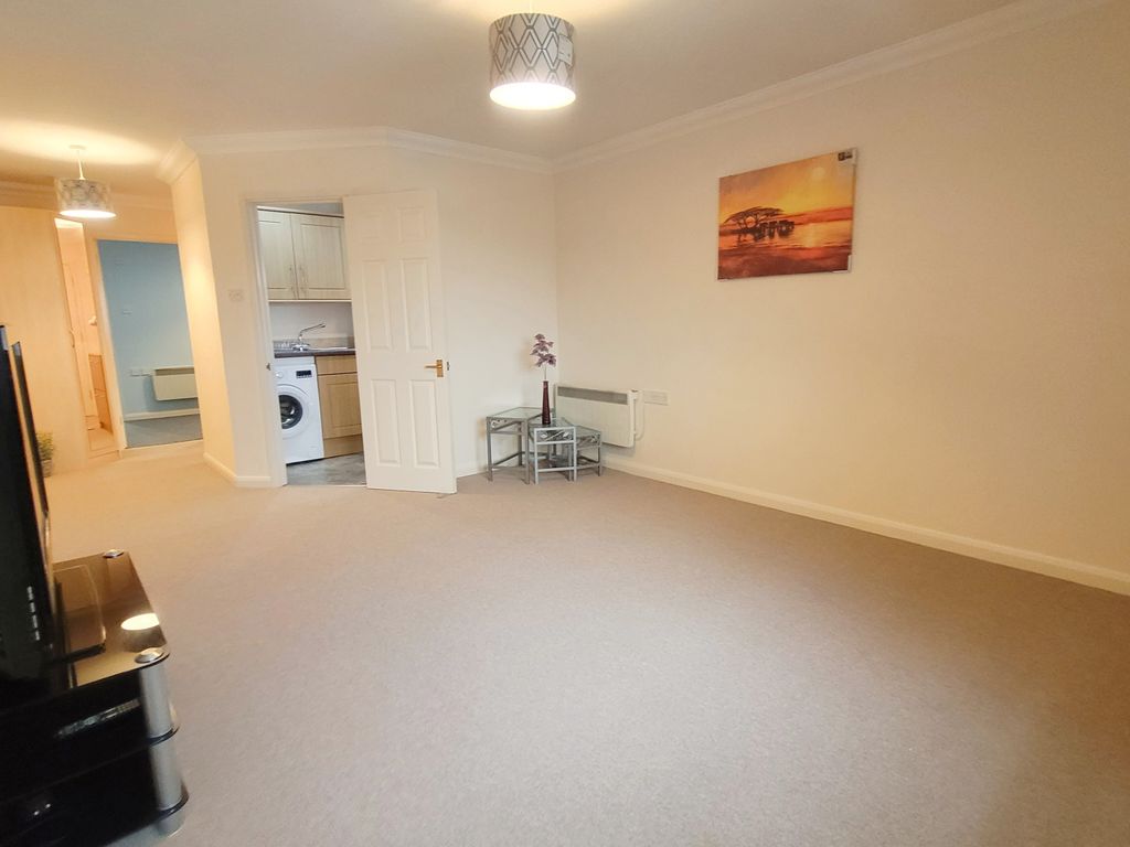 Walton Road, Woking GU21