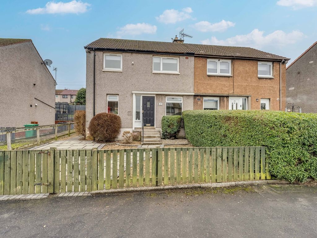 3 bed semidetached house for sale in Macbeth Road, Dunfermline KY11, £