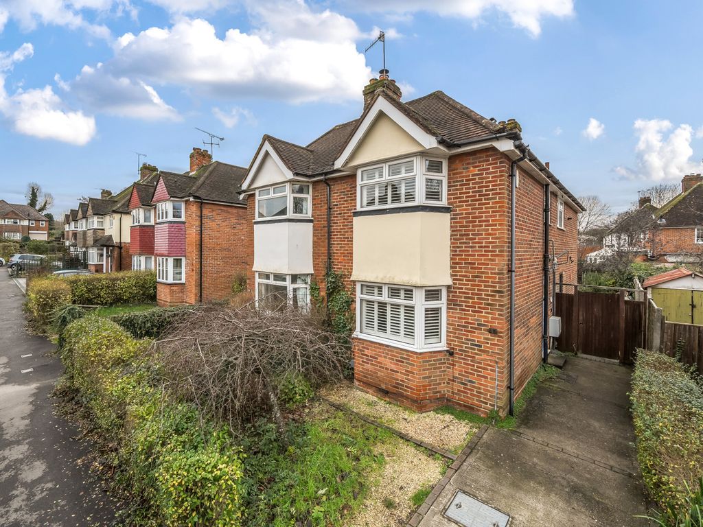 3 bed semidetached house for sale in Cherry Tree Avenue, Guildford GU2