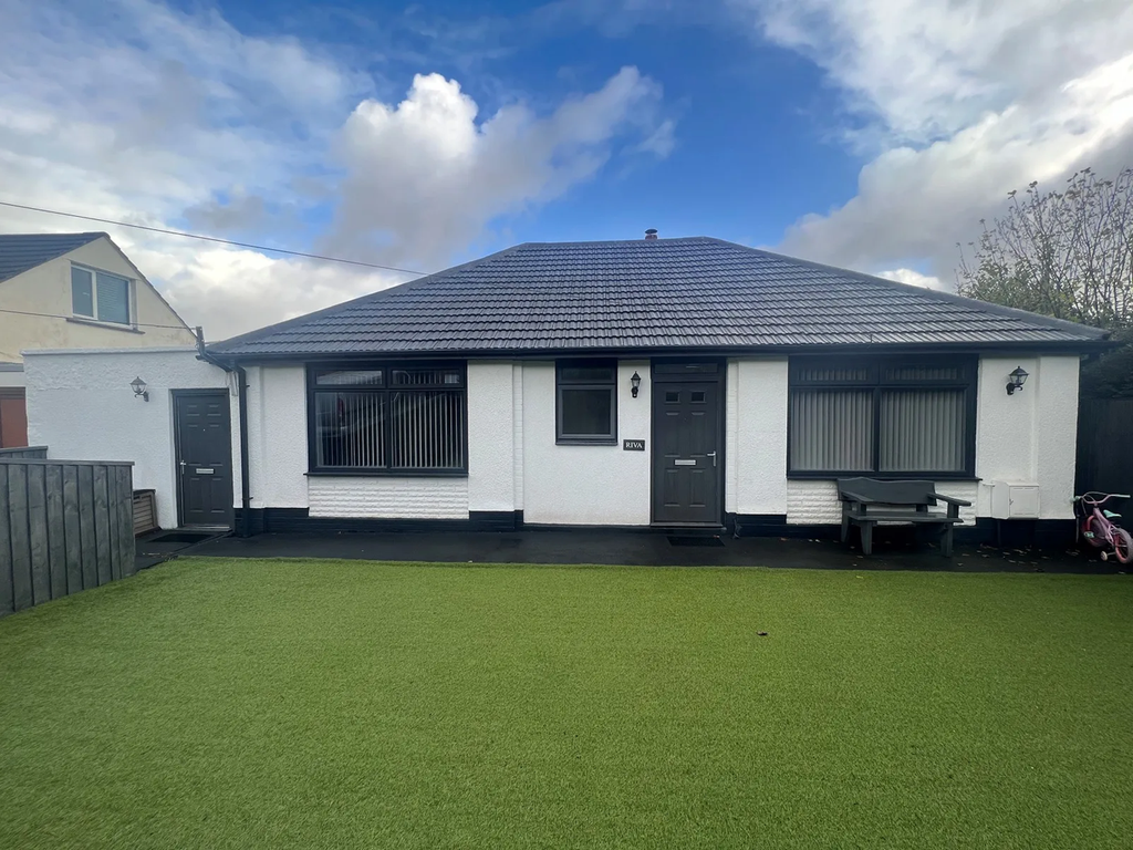 3 bed detached bungalow for sale in Maesteg Road, Llangynwyd, Maesteg