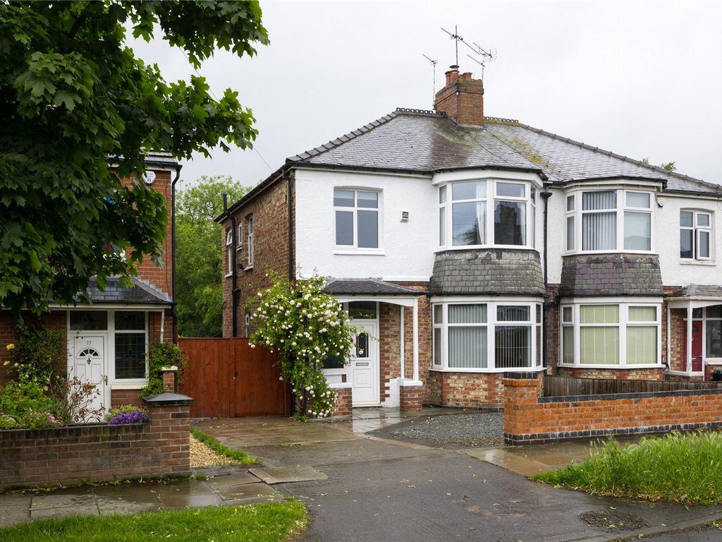 3 bed semidetached house for sale in Millfield Lane, York, North