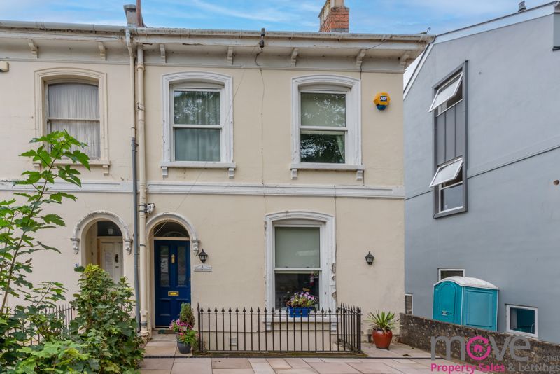 3 bed end terrace house for sale in Harp Hill, Charlton Kings