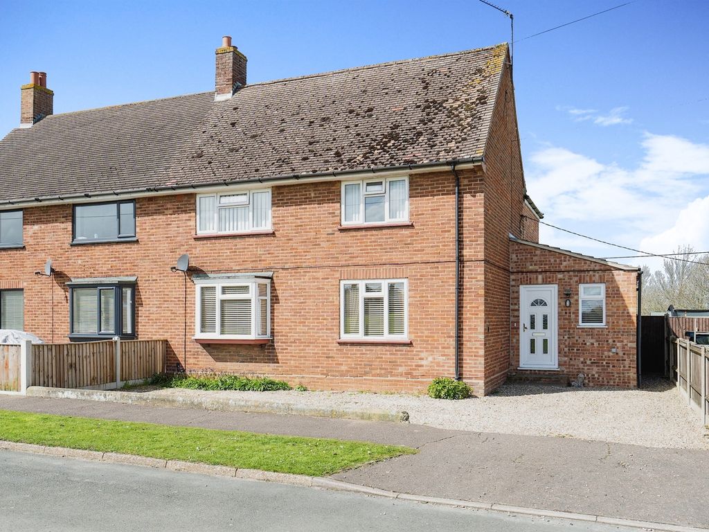 4 bed semidetached house for sale in The Elms, Hindringham, Fakenham