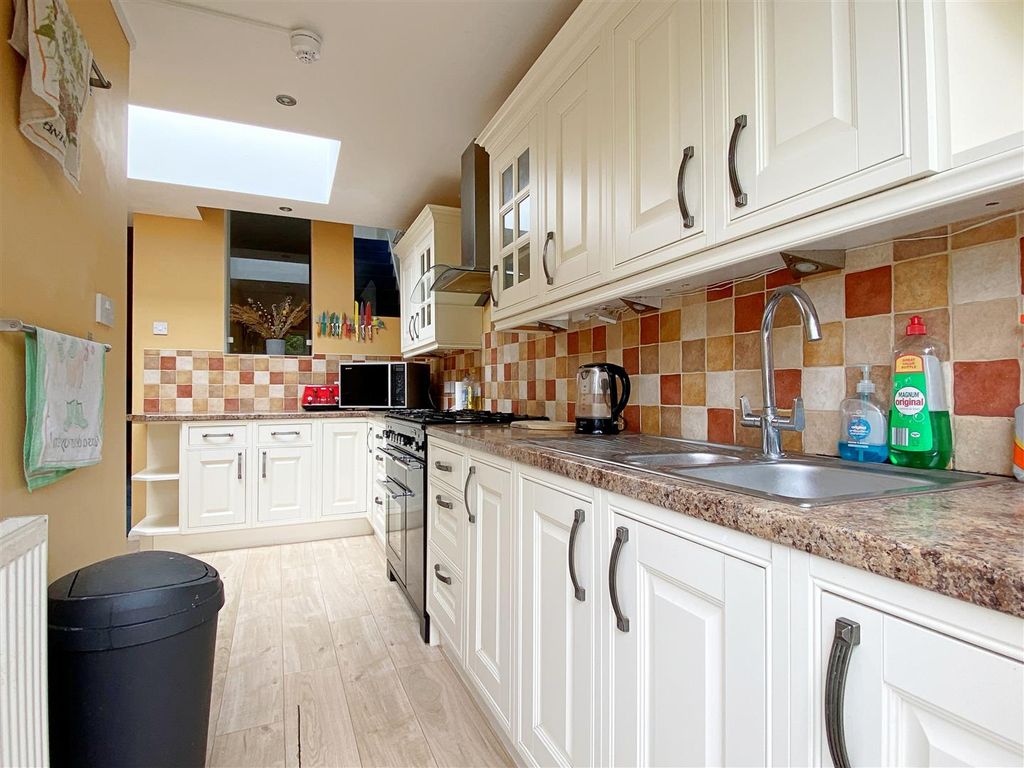 3 bed terraced house to rent in Ladysmith Road, Brighton BN2 Zoopla