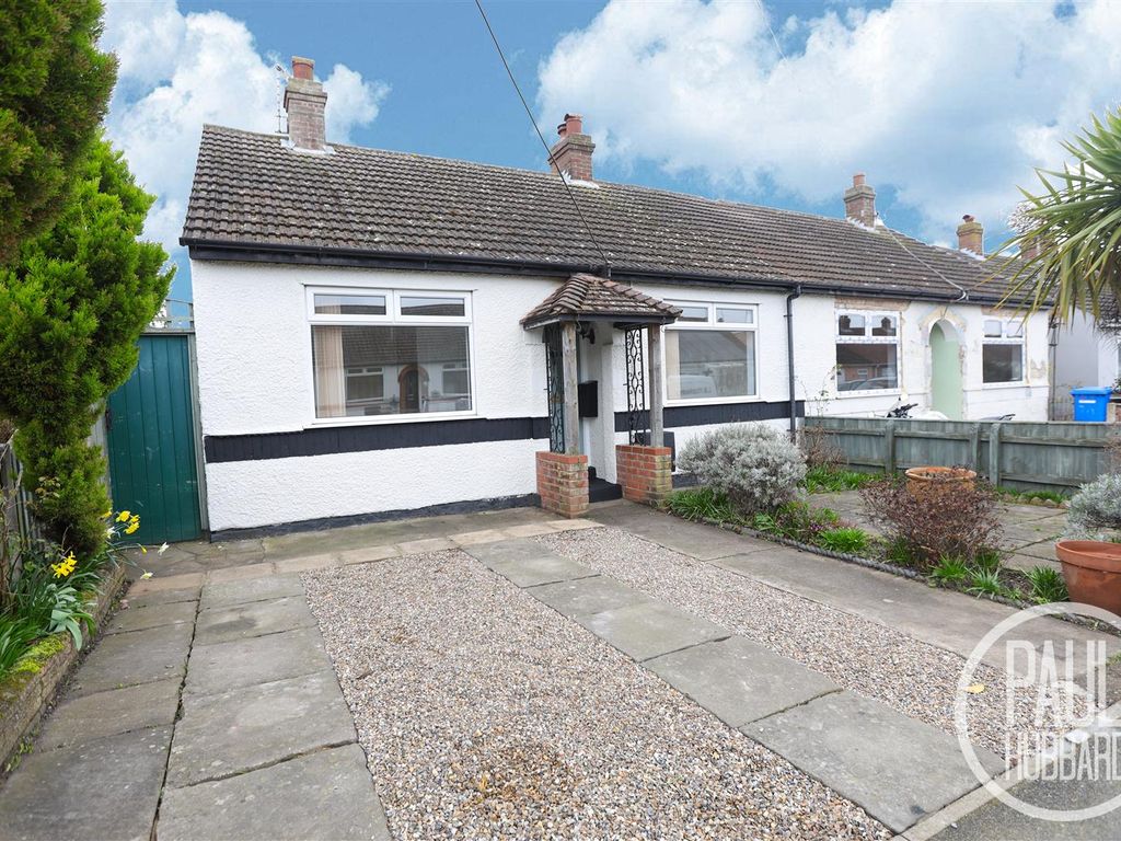2 bed semidetached bungalow for sale in Beech Road, Carlton Colville