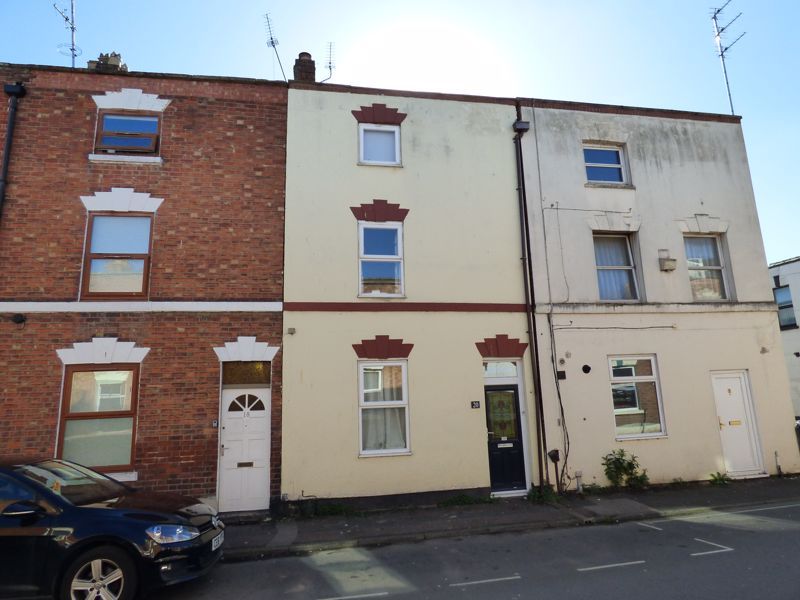 4 bed terraced house for sale in Wellington Street, Gloucester GL1 Zoopla