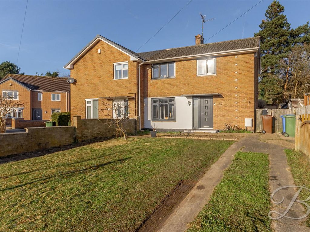 3 bed semidetached house for sale in Egmanton Road, Meden Vale