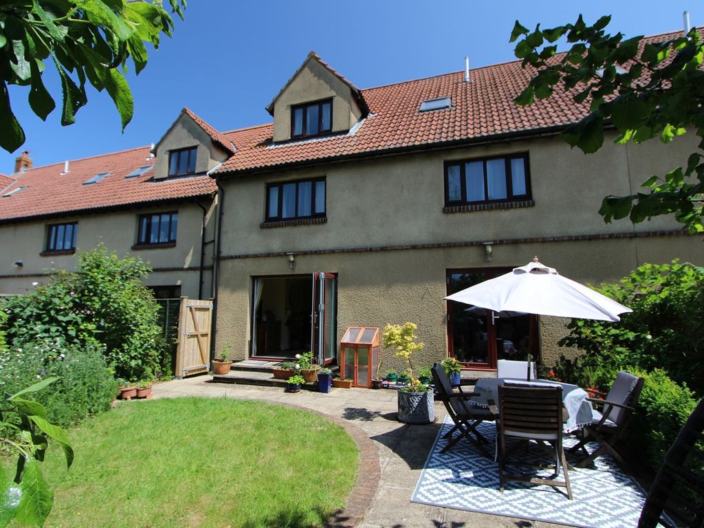 5 bed semidetached house for sale in Arkells Court, Wickwar GL12 Zoopla
