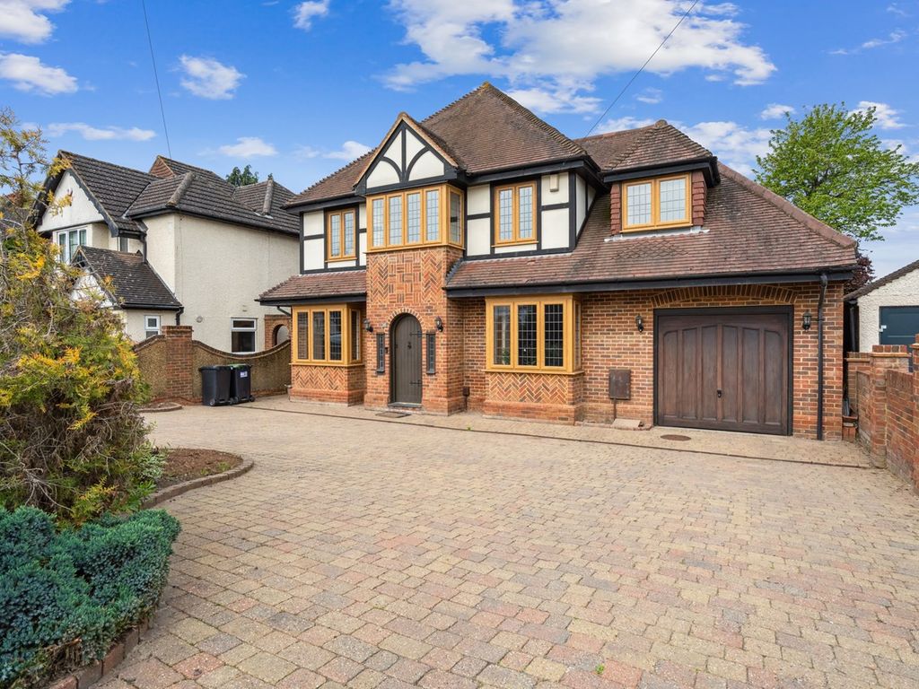 5 bed detached house for sale in Syke Ings, Iver SL0 Zoopla