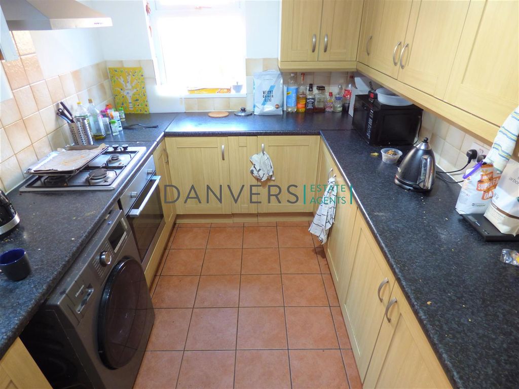4 bed terraced house to rent in Cambridge Street, Leicester LE3 Zoopla