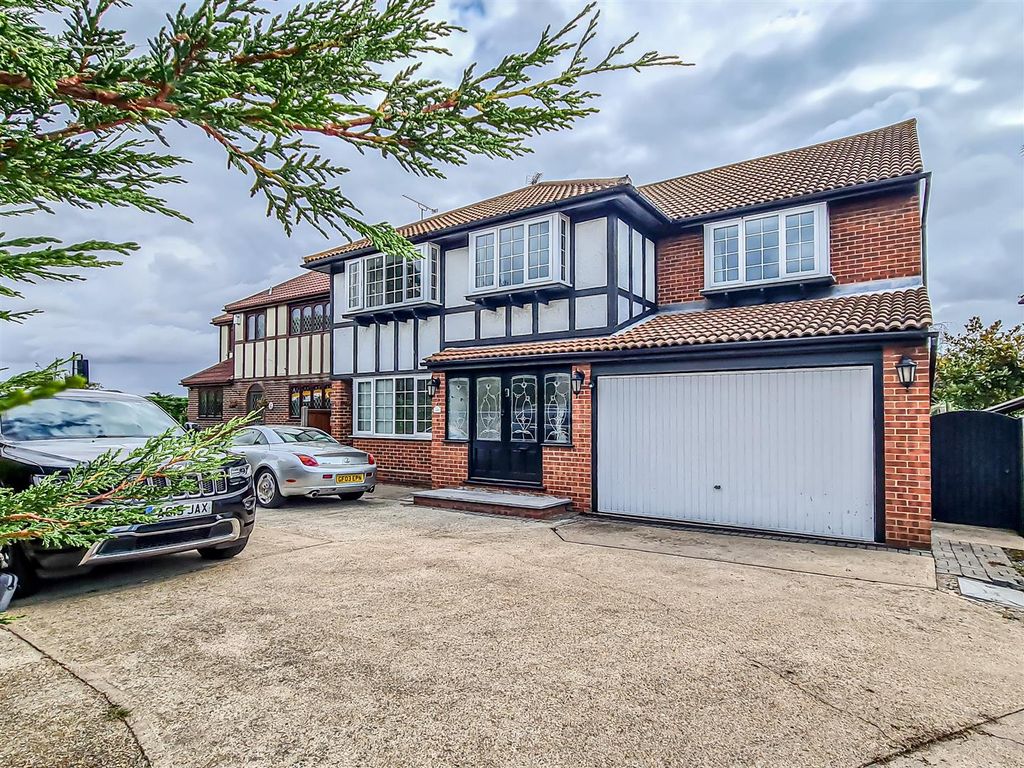 5 bed detached house for sale in Thorpe Hall Avenue, SouthendOnSea