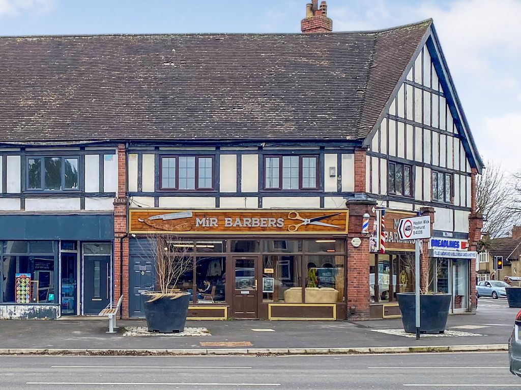 2 bed flat for sale in Cricklade Road, Swindon SN2 Zoopla