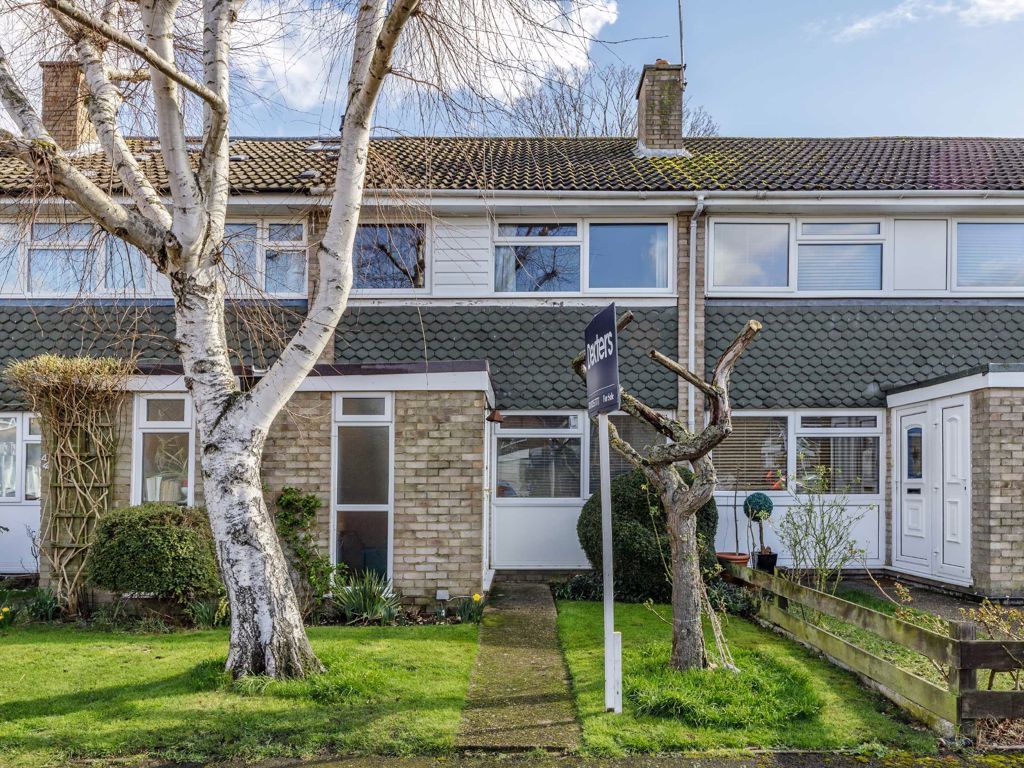 3 bed property for sale in Wordsworth Road, Hampton TW12 Zoopla