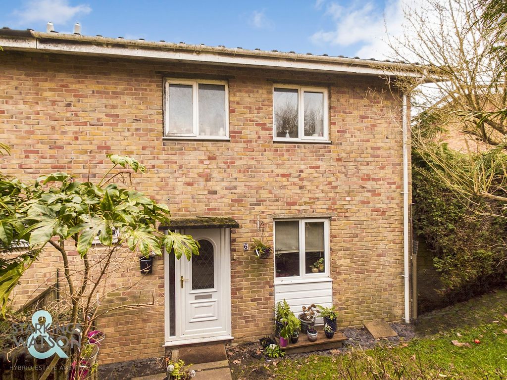 3 bed end terrace house for sale in Beech Way, Brundall, Norwich NR13