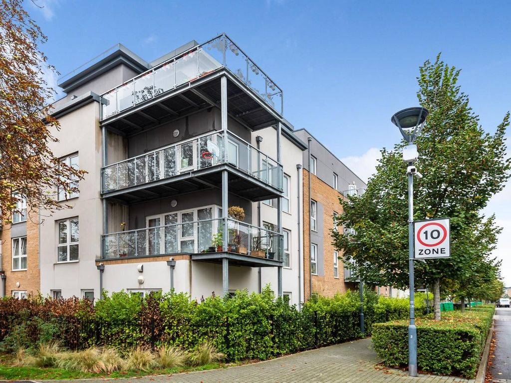 Kew Apartments Wintergreen Boulevard West Drayton UB7  
