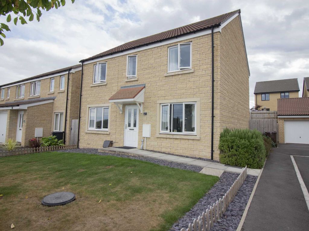 4 bed detached house for sale in Buttercup Close, Frome BA11 Zoopla