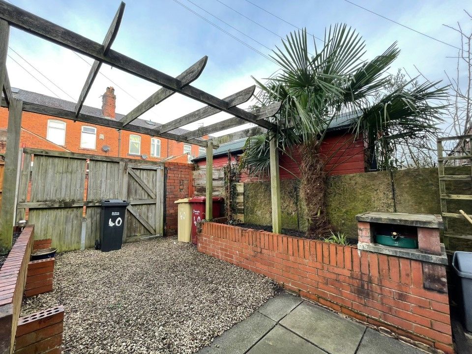 2 bed terraced house to rent in Longford Avenue, Bolton BL1, £850 pcm Zoopla