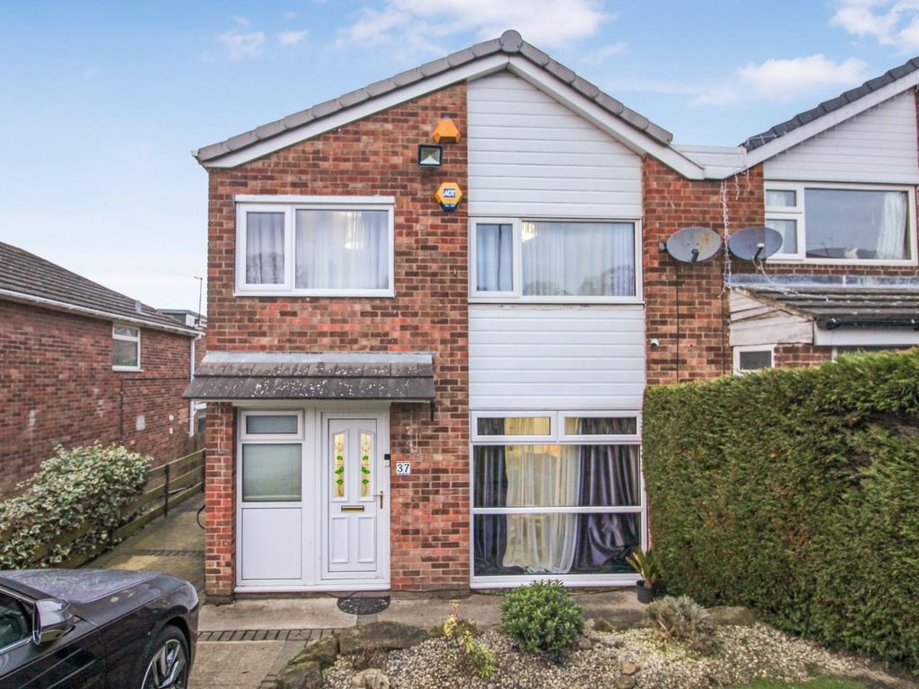 3 bed semidetached house for sale in Dale Park Avenue, Cookridge LS16
