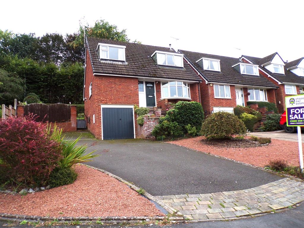 3 bed detached house for sale in Farm Close, Etchinghill, Rugeley WS15, £300,000 Zoopla
