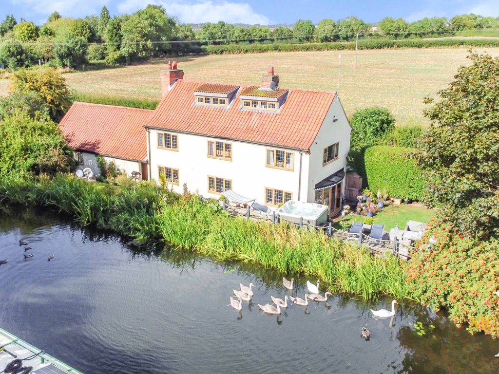 4 bed detached house for sale in Wheatley Road, Clayworth, Retford