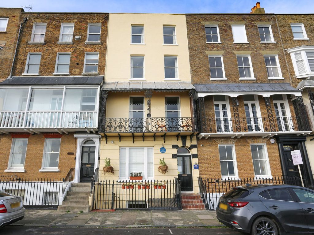6 bed terraced house for sale in Nelson Crescent, Ramsgate CT11, £