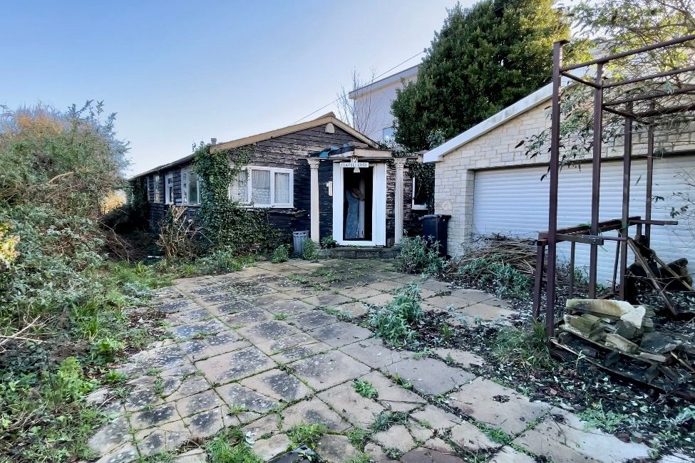 4 bed bungalow for sale in Ballard Estate, Swanage BH19 Zoopla