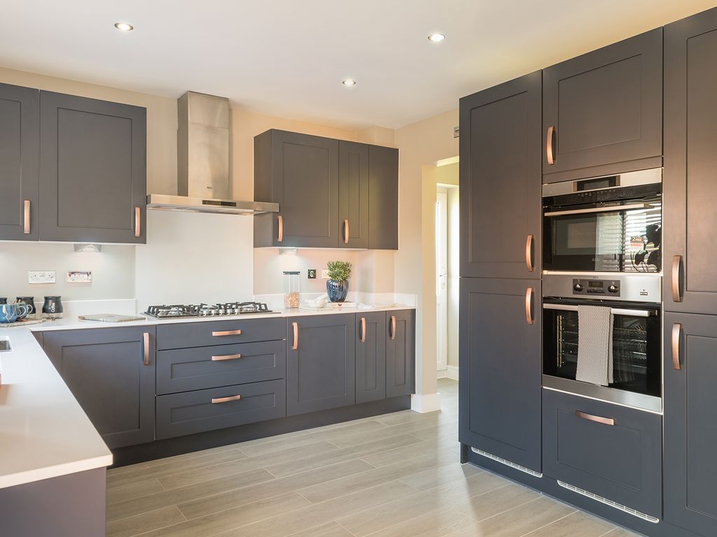 Heathy Wood, Copthorne RH10  