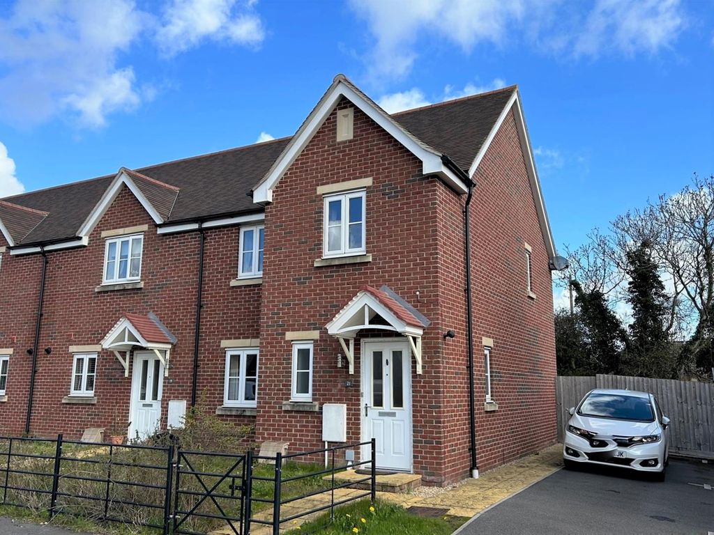 3 bed semidetached house for sale in Avon Way, Langley Park