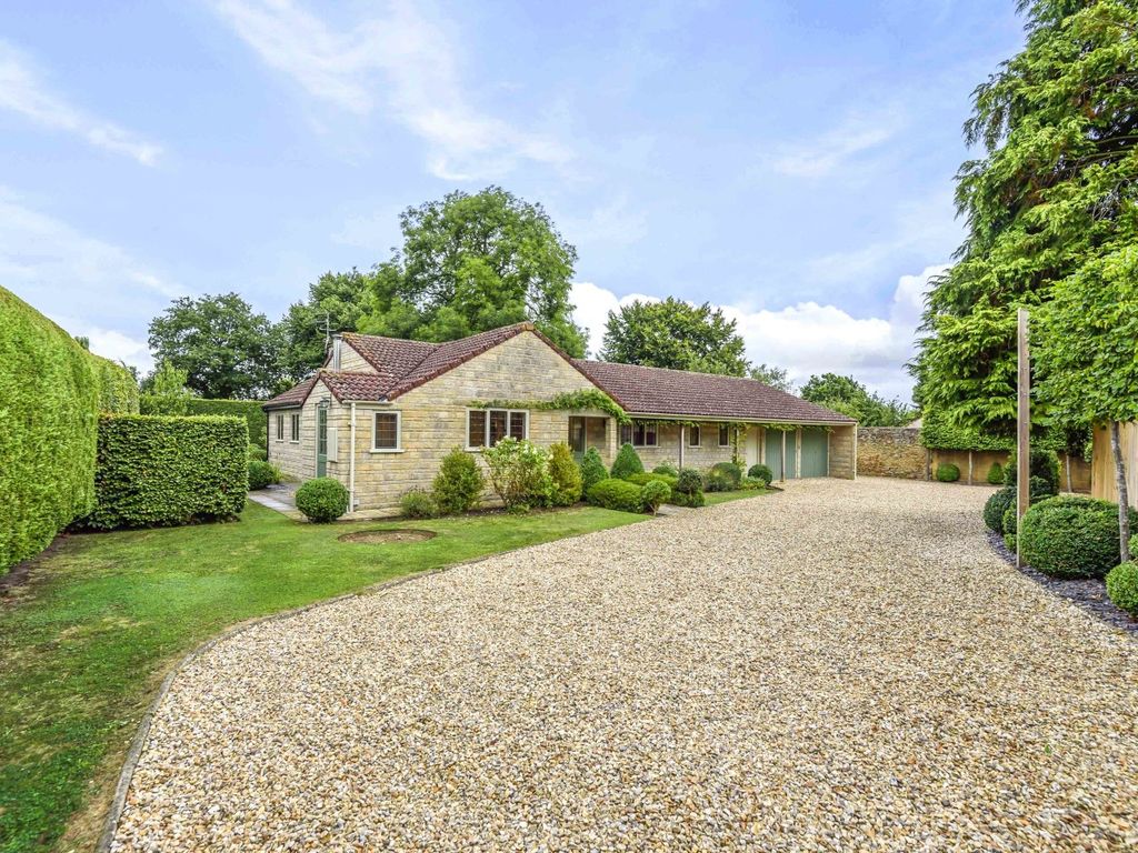 3 bed bungalow for sale in Scotts Lane, East Lambrook, South Petherton