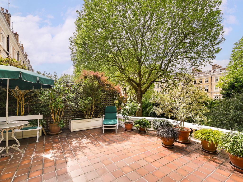 2 bed terraced house for sale in Onslow Gardens, South Kensington SW7