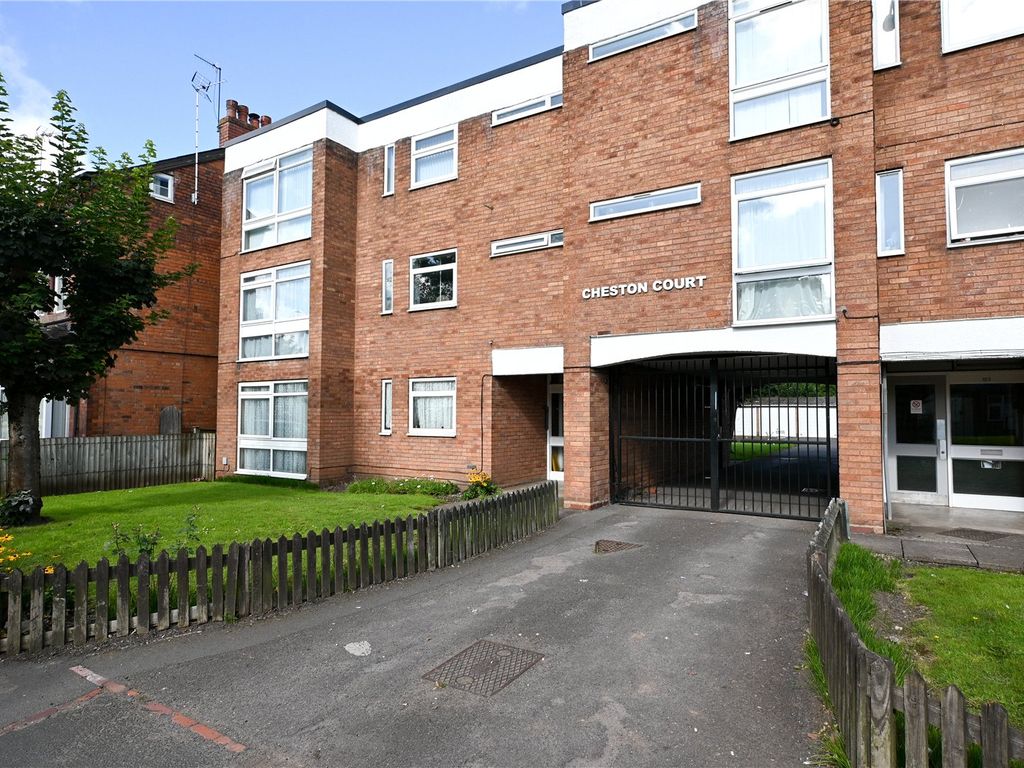 2 bed flat for sale in Bristol Road South, Northfield, Birmingham B31