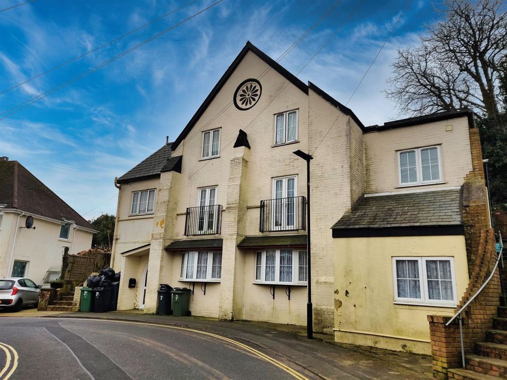 2 bed flat for sale in Palmerston Road, Shanklin PO37, £180,000 Zoopla