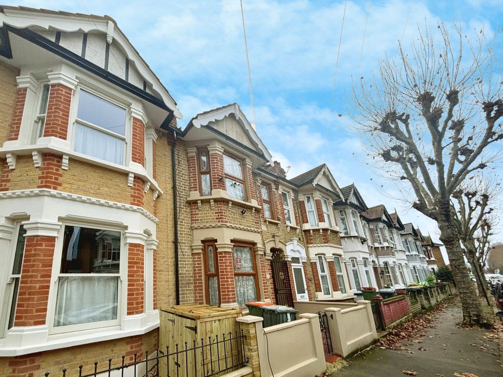 3 bed terraced house to rent in Denbigh Road, London E6, £2,250 pcm