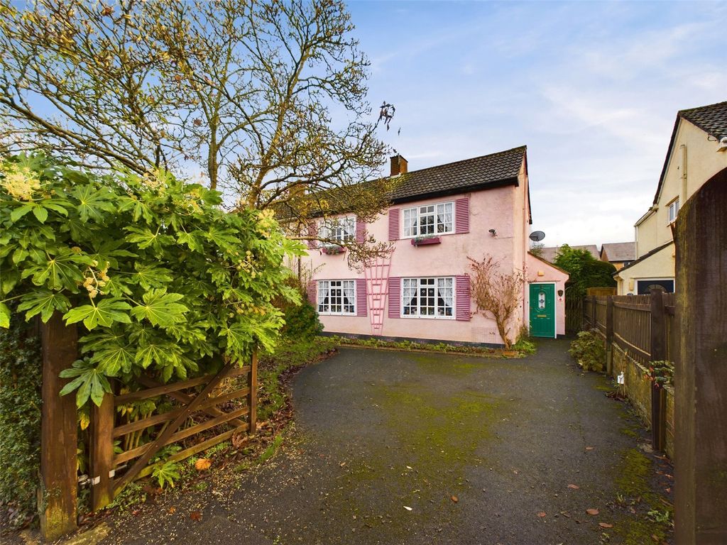 3 bed semidetached house for sale in Greenwood Avenue, Chinnor