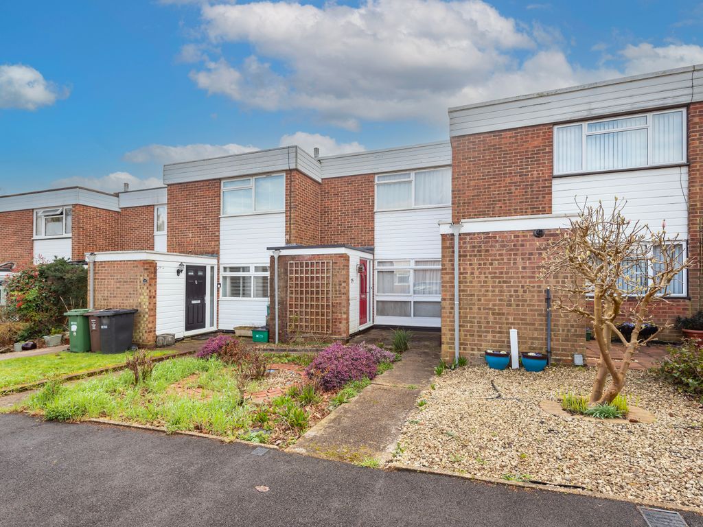 2 bed terraced house for sale in The Park, Redbourn, St. Albans