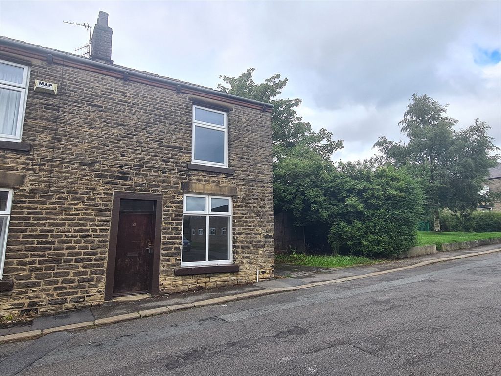 2 bed end terrace house for sale in Freetown, Glossop, Derbyshire SK13