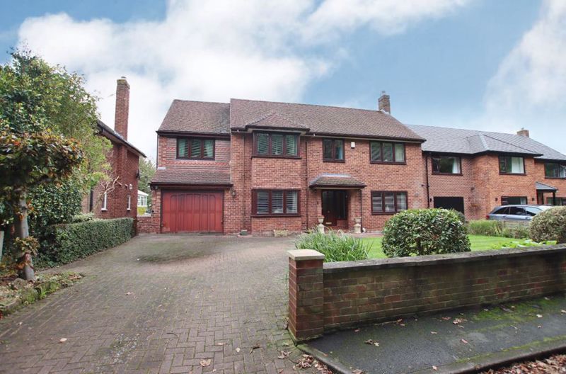 4 bed detached house for sale in Poulton Road, Spital, Wirral CH63, £