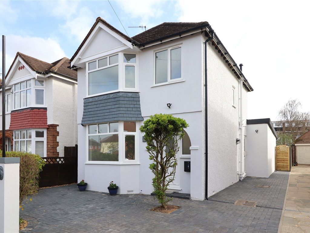 3 bed detached house for sale in Woking, Surrey GU22 Zoopla