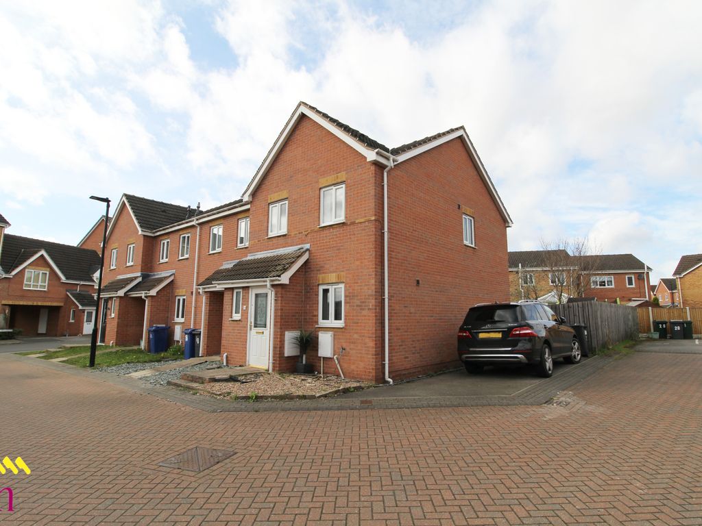 3 bed town house to rent in Walstow Crescent, Armthorpe, Doncaster DN3