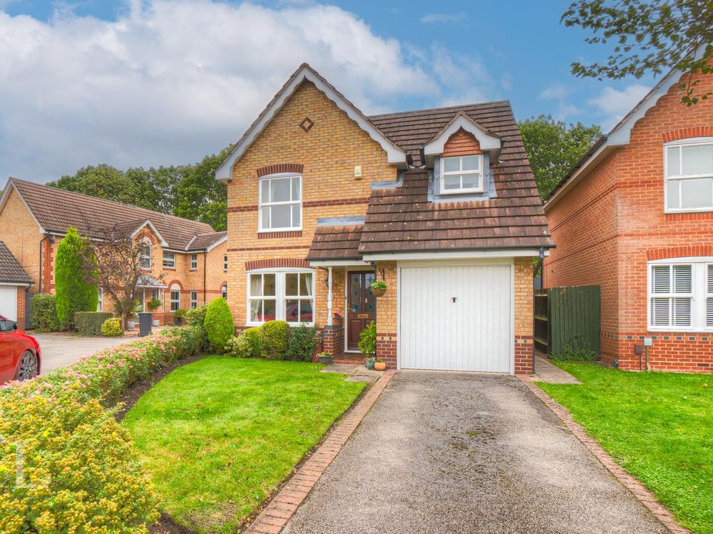 3 bed detached house for sale in Close, West Bridgford