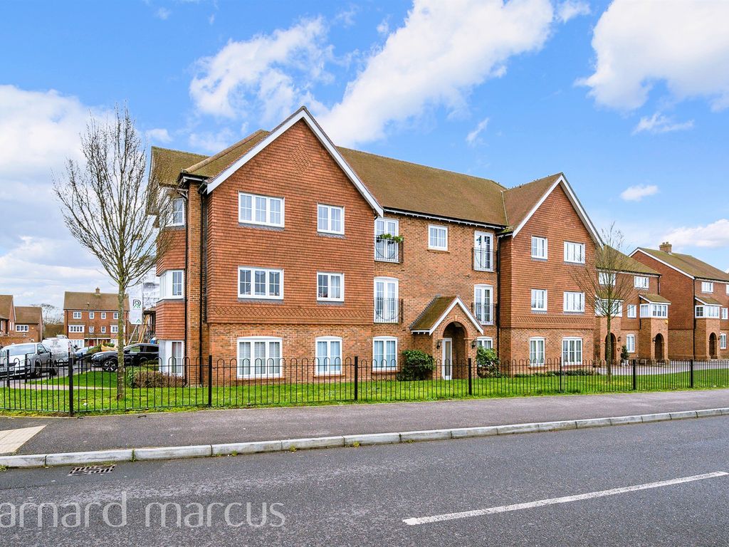 2 bed flat for sale in Preston Manor Road, Tadworth KT20 Zoopla