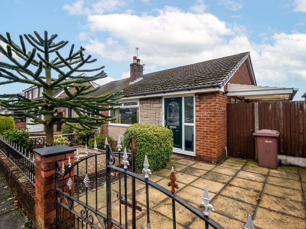 2 bed semidetached bungalow for sale in Sutton Park Drive, St Helens
