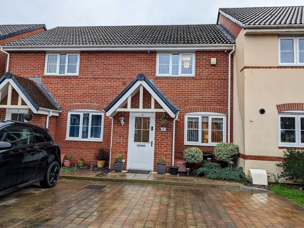 2 bed terraced house for sale in Buckthorn Court, Yate, Bristol BS37, £