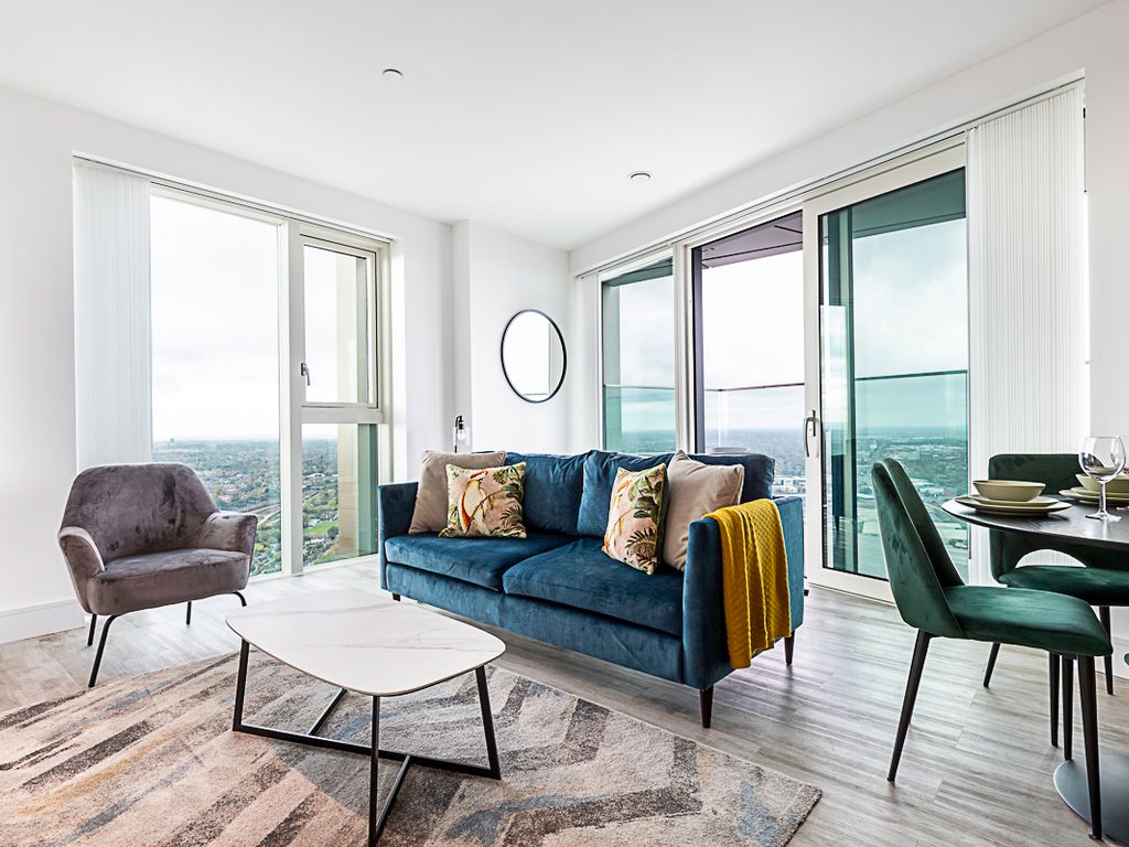 2 bed flat to rent in Portal Way, North Acton, London W3, £4,440 pcm