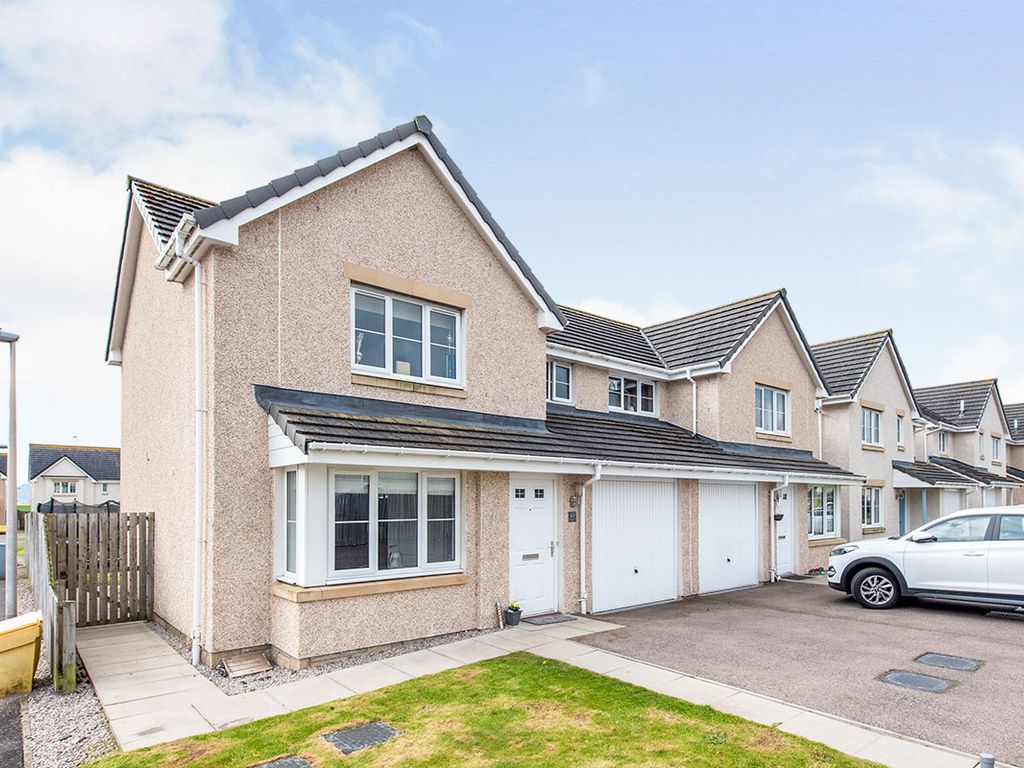 3 bed semidetached house for sale in Meadowview Place, Inchture, Perth