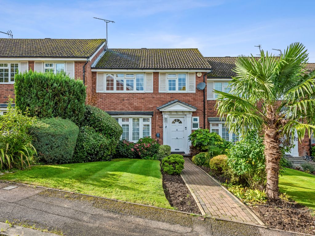 3 bed terraced house for sale in Temple Mead Close, Stanmore HA7, £685,000 Zoopla